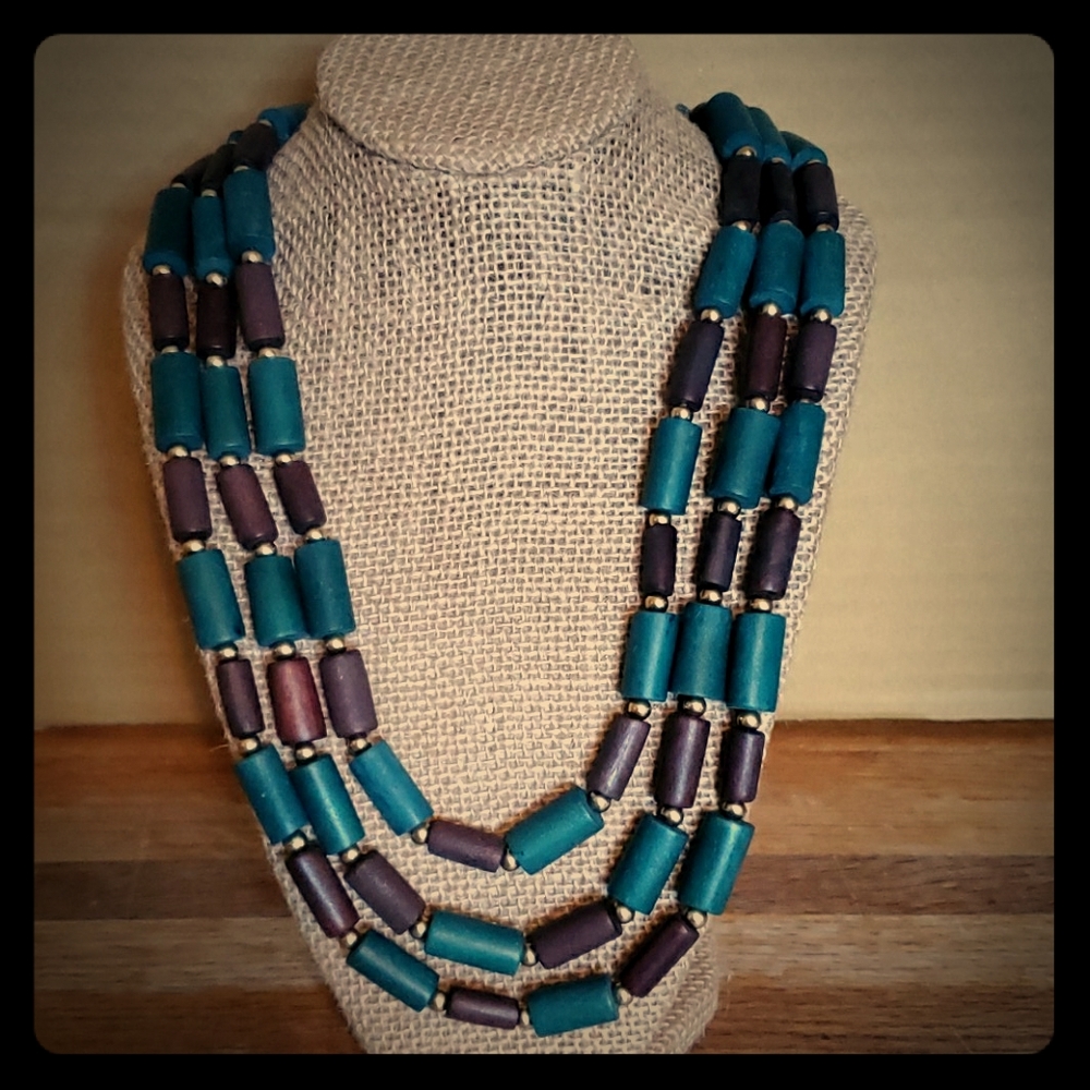 Statement necklace